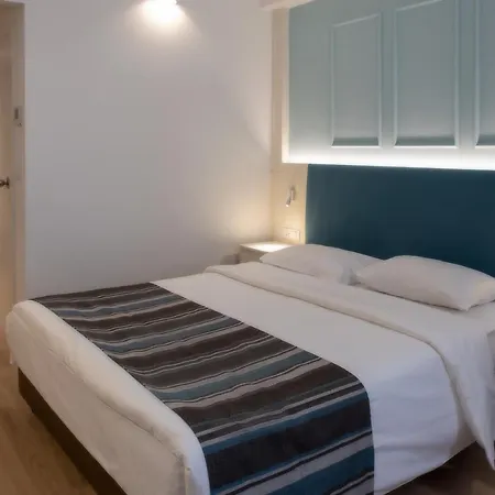 Hotel Cypria 4*