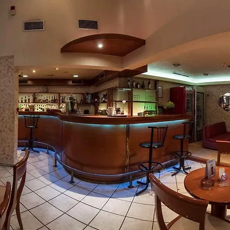 Cypria Hotel 4*